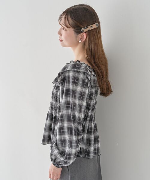 earth music&ecology(アースミュージックアンドエコロジー)の「【2026SS】チェックシャーリングブラウス(シャツ/ブラウス・レディース・グレー/ブラック/キャメル・FREE)」の18枚目の写真