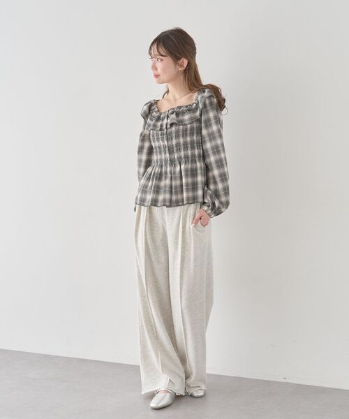 earth music&ecology(アースミュージックアンドエコロジー)の「【2026SS】チェックシャーリングブラウス(シャツ/ブラウス・レディース・グレー/ブラック/キャメル・FREE)」の8枚目の写真