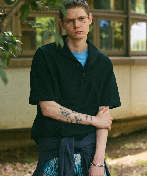 rehacer（レアセル）の「rehacer : Asymmetry Collar  Polo  / アシンメトリーカラー ポロ（Tシャツ/カットソー・メンズ・ネイビー/ブラック・MEDIUM/SMALL/X-LARGE/LARGE）」の19枚目の写真
