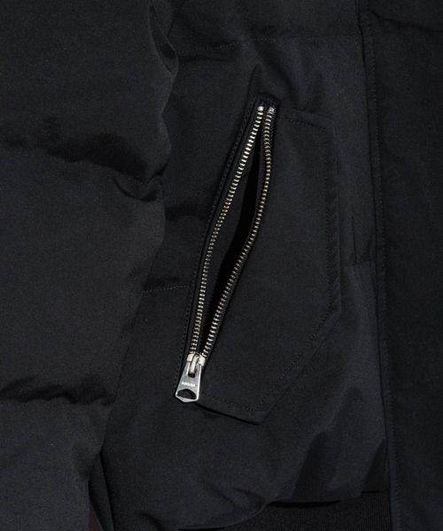 Mackage（マッカージュ）の「Mackage NEFI-NFZ DOWN JACKET マッカージュ ノンファー  ダウンジャケット（ダウンジャケット/コート・レディース・ブラック・MEDIUM/SMALL/LARGE）」の10枚目の写真