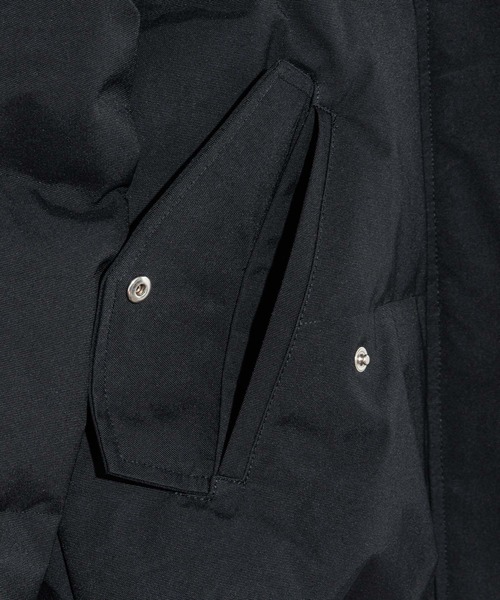 Mackage（マッカージュ）の「Mackage NEFI-NFZ DOWN JACKET マッカージュ ノンファー  ダウンジャケット（ダウンジャケット/コート・レディース・ブラック・MEDIUM/SMALL/LARGE）」の11枚目の写真