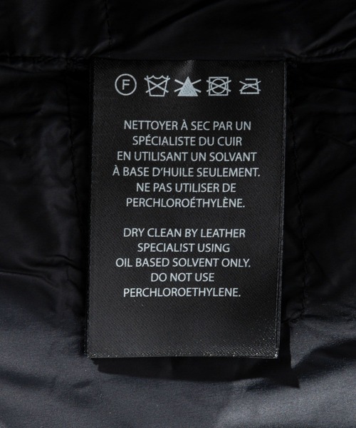 Mackage（マッカージュ）の「Mackage NEFI-NFZ DOWN JACKET マッカージュ ノンファー  ダウンジャケット（ダウンジャケット/コート・レディース・ブラック・MEDIUM/SMALL/LARGE）」の17枚目の写真
