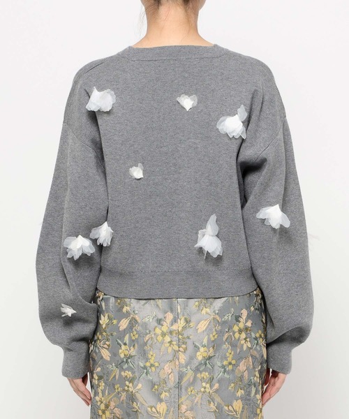 mysty woman(ミスティウーマン)の「3Dフラワーツキニット 636338(ニット/セーター・レディース・ホワイト系その他/グレー/ブラック・FREE)」の12枚目の写真