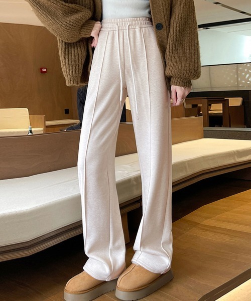 ReRe(リリ)の「裏起毛ルーズストレートパンツ(スウェットパンツ・レディース・オートミール/ダークグレー/ベージュ/ダークブラウン/ライトグレー/チャコールグレー・MEDIUM)」の5枚目の写真