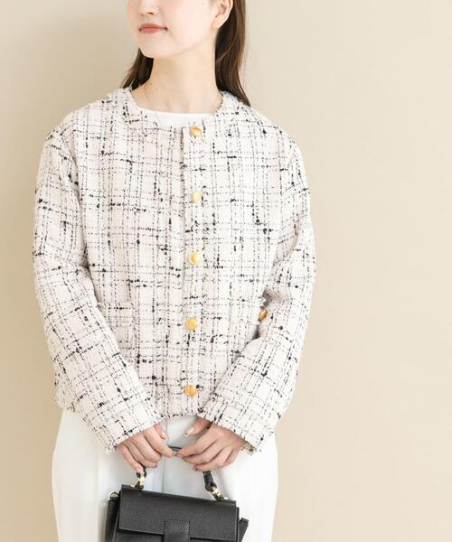 URBAN RESEARCH ROSSO WOMEN（アーバンリサーチ　ロッソ）の「『WEB限定』ツイードノーカラージャケット（ノーカラージャケット・レディース・ブラック/オフホワイト・FREE）」の4枚目の写真