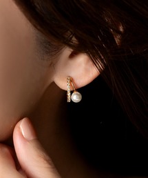Cream dot.（クリームドット）の「【金属アレルギー対応】パール×ビジューラインのレイヤード風フープピアス/イヤリング（ピアス（両耳用））」