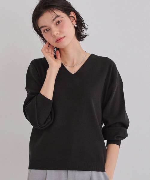 THE SHOP TK （ザ ショップ ティーケー ）の「【S-XLサイズ/上品見えが叶う】Vネックニット/蓄熱/洗濯機OK（ニット/セーター・レディース・ライトブルー/ナチュラル/ライトグリーン系/スミクロ/オレンジ系/パープル系1・11/12/13/14）」の2枚目の写真