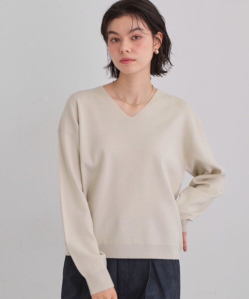 THE SHOP TK （ザ ショップ ティーケー ）の「【S-XLサイズ/上品見えが叶う】Vネックニット/蓄熱/洗濯機OK（ニット/セーター・レディース・ライトブルー/ナチュラル/ライトグリーン系/スミクロ/オレンジ系/パープル系1・11/12/13/14）」の16枚目の写真