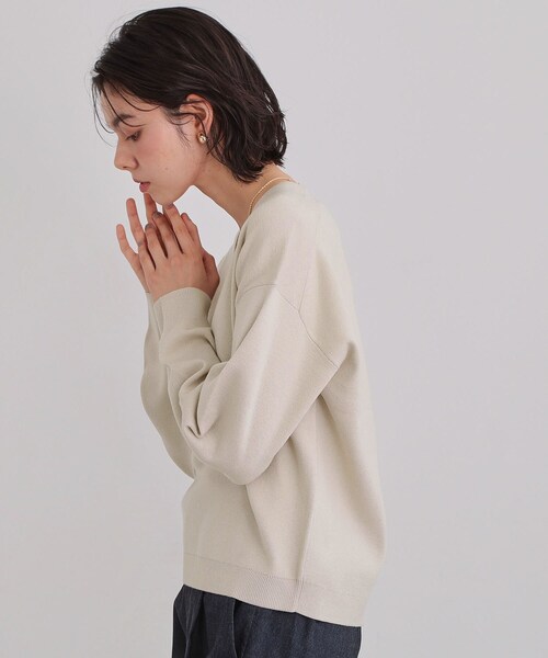 THE SHOP TK （ザ ショップ ティーケー ）の「【S-XLサイズ/上品見えが叶う】Vネックニット/蓄熱/洗濯機OK（ニット/セーター・レディース・ライトブルー/ナチュラル/ライトグリーン系/スミクロ/オレンジ系/パープル系1・11/12/13/14）」の17枚目の写真