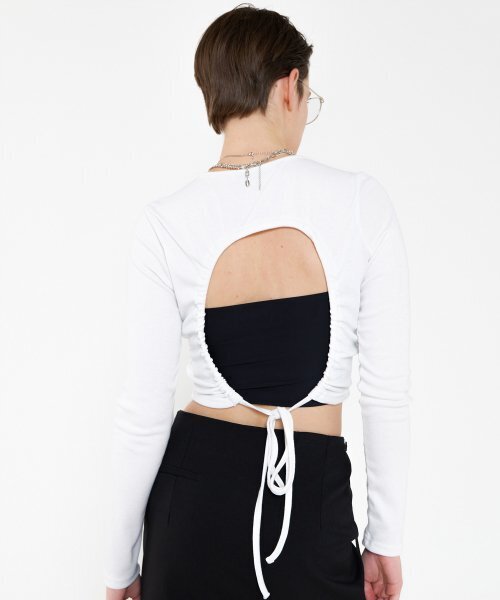 320SHOWROOM(320ショールーム)の「Back Round cutting Knot Span Tshirts Ivory(Tシャツ/カットソー・レディース・その他・FREE)」の2枚目の写真