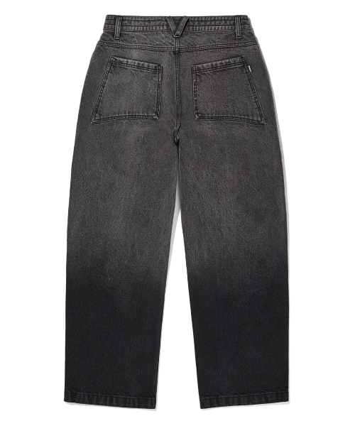 BROWNBREATH(ブラウンブレス)の「PATCHED STRAIGHT PANTS - BLACK(デニムパンツ・レディース・その他・L/M/XL)」の2枚目の写真