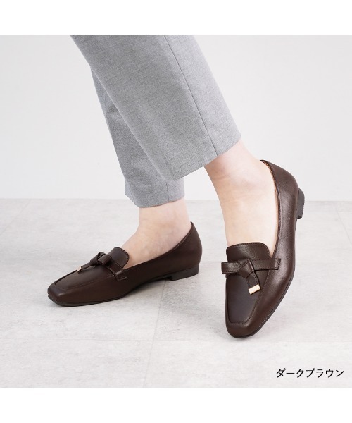 a.v.v(アーヴェヴェ)の「a.v.v / 結びリボン ローファーパンプス(ローファー・レディース・ダークブラウン/ブラック/アッシュブラウン・22.5cm/23.0cm/23.5cm/24.0cm/24.5cm)」の14枚目の写真