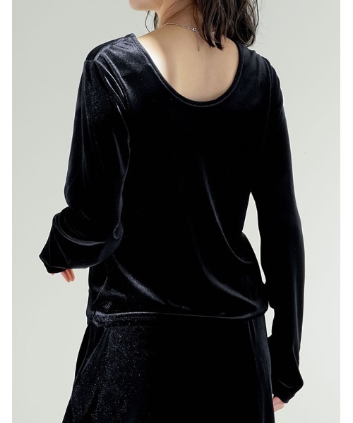 Re:EDIT(リエディ)の「ベロアバックオープントップス(Tシャツ/カットソー・レディース・ブラック/グレー/ピンク/ブラウン・MEDIUM/LARGE)」の2枚目の写真