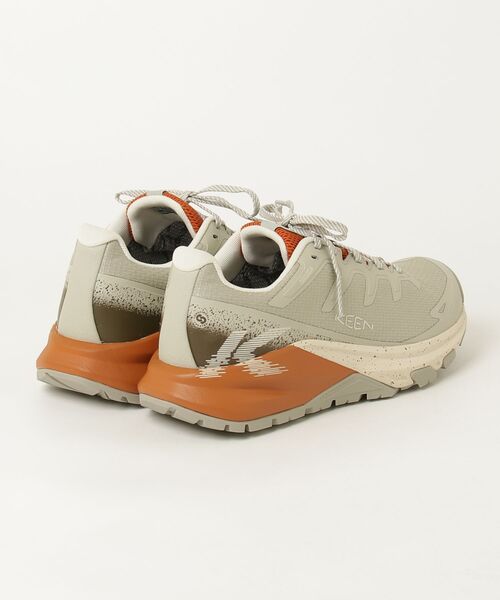 KEEN(キーン)の「TARGHEE APEX WP / ターギー エイペックス ウォータープルーフ / メンズ シューズ(スニーカー・メンズ・ベージュ系その他・30cm/29cm/28cm/27.5cm/27cm/26.5cm/26cm/25.5cm/25cm/28.5cm)」の2枚目の写真