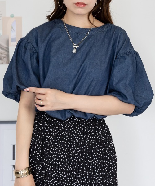 aity（アイティ）の「M-5L パフスリーブ デニム半袖シャツ（Tシャツ/カットソー・レディース・ワンウォッシュ/ネイビー・M～Ｌ/LL～3L/4L～5L）」の2枚目の写真