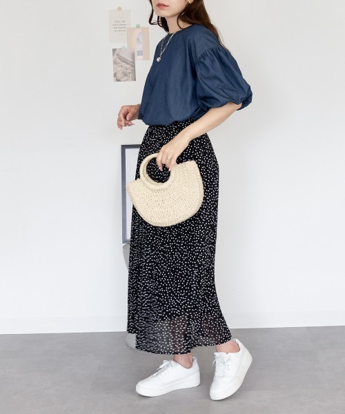 aity（アイティ）の「M-5L パフスリーブ デニム半袖シャツ（Tシャツ/カットソー・レディース・ワンウォッシュ/ネイビー・M～Ｌ/LL～3L/4L～5L）」の7枚目の写真