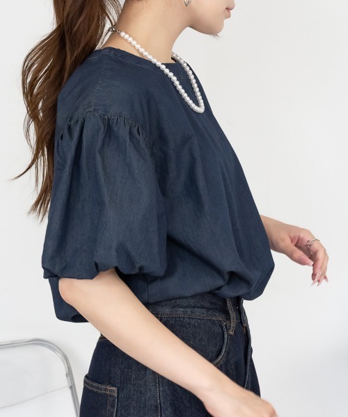 aity（アイティ）の「M-5L パフスリーブ デニム半袖シャツ（Tシャツ/カットソー・レディース・ワンウォッシュ/ネイビー・M～Ｌ/LL～3L/4L～5L）」の9枚目の写真