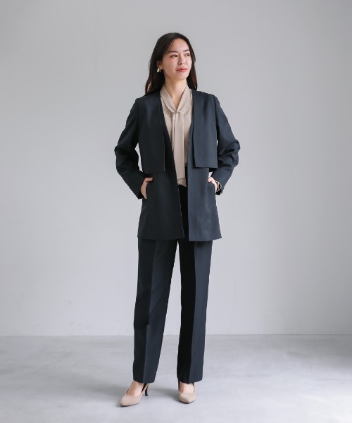 White Collection(ホワイトコレクション)の「【 美脚が叶う 】 ライトモククロス・センタープレスワイドストレートパンツ(その他パンツ・レディース・グレイッシュベージュ/グレー/ネイビー・L/M/S)」の21枚目の写真