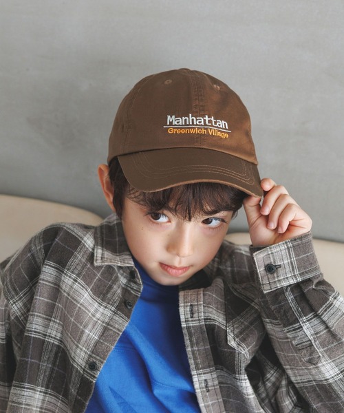 BAYFLOW（ベイフロー）の「[コーデのポイントに♪]コットンツイルロゴCAP(KIDS)（キャップ・キッズ・ブラウン/ブルー/オフホワイト・FREE）」の2枚目の写真