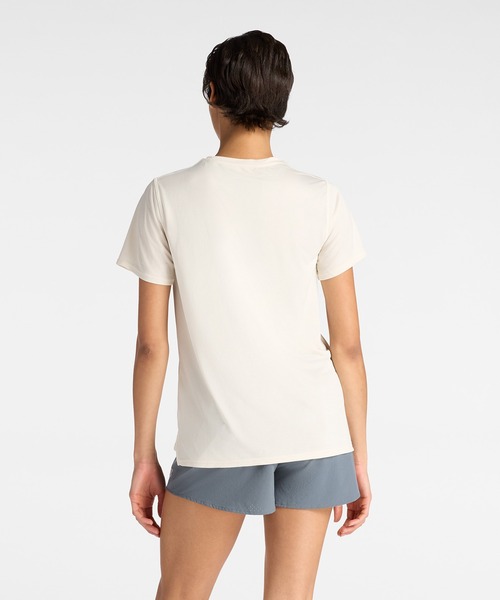 NEW BALANCE（ニューバランス）の「Fearlessly IndependentポリTシャツ（Tシャツ/カットソー・レディース・ダークパープル/ラベンダー/オートミール・SMALL/MEDIUM/LARGE/X-LARGE）」の5枚目の写真