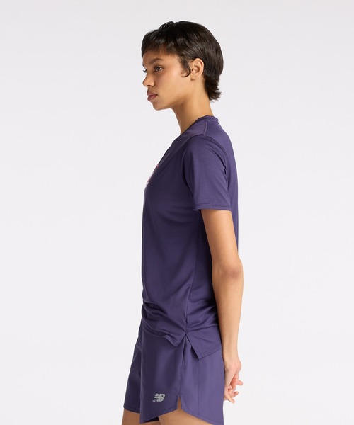 NEW BALANCE（ニューバランス）の「Fearlessly IndependentポリTシャツ（Tシャツ/カットソー・レディース・ダークパープル/ラベンダー/オートミール・SMALL/MEDIUM/LARGE/X-LARGE）」の9枚目の写真