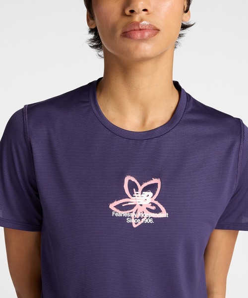 NEW BALANCE（ニューバランス）の「Fearlessly IndependentポリTシャツ（Tシャツ/カットソー・レディース・ダークパープル/ラベンダー/オートミール・SMALL/MEDIUM/LARGE/X-LARGE）」の11枚目の写真