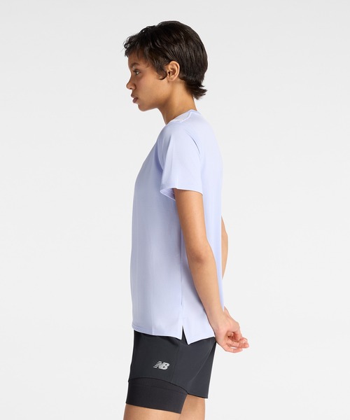 NEW BALANCE（ニューバランス）の「Fearlessly IndependentポリTシャツ（Tシャツ/カットソー・レディース・ダークパープル/ラベンダー/オートミール・SMALL/MEDIUM/LARGE/X-LARGE）」の14枚目の写真