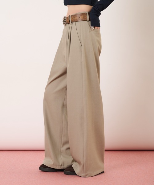 hazyl(ヘイジル)の「2 tuck straight wide slacks / ツータックストレートワイドスラックス(その他パンツ・レディース・グレー系その他/ベージュ・MEDIUM/SMALL)」の5枚目の写真