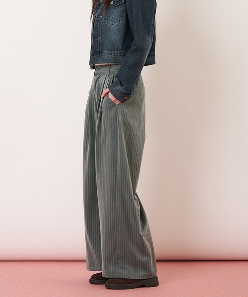 hazyl(ヘイジル)の「2 tuck straight wide slacks / ツータックストレートワイドスラックス(その他パンツ・レディース・グレー系その他/ベージュ・MEDIUM/SMALL)」の15枚目の写真