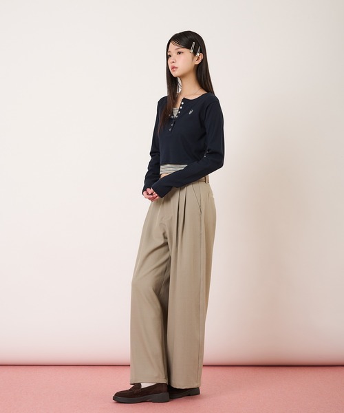 hazyl(ヘイジル)の「2 tuck straight wide slacks / ツータックストレートワイドスラックス(その他パンツ・レディース・グレー系その他/ベージュ・MEDIUM/SMALL)」の21枚目の写真