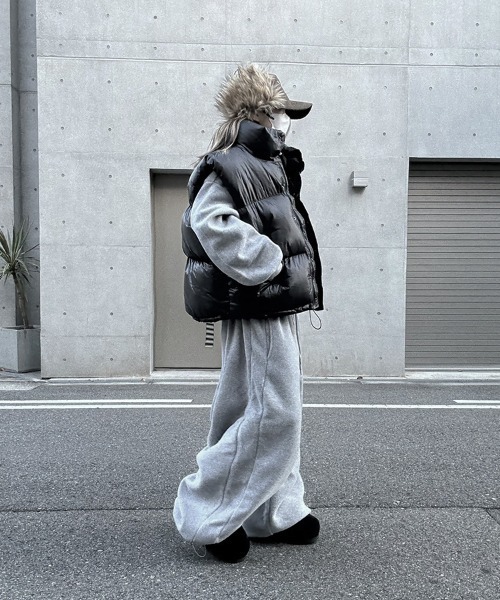 YACA(ヤーカ)の「Compact Padding Vest/コンパクトパディングベスト【unisex item】(ベスト・レディース・ブラック・FREE)」の4枚目の写真
