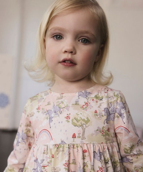 Cath Kidston（キャスキッドソン）の「キッズ ロングスリーブ ティアードドレス Pink Unicorn（ワンピース・キッズ・ピンク・100/110/120）」の4枚目の写真