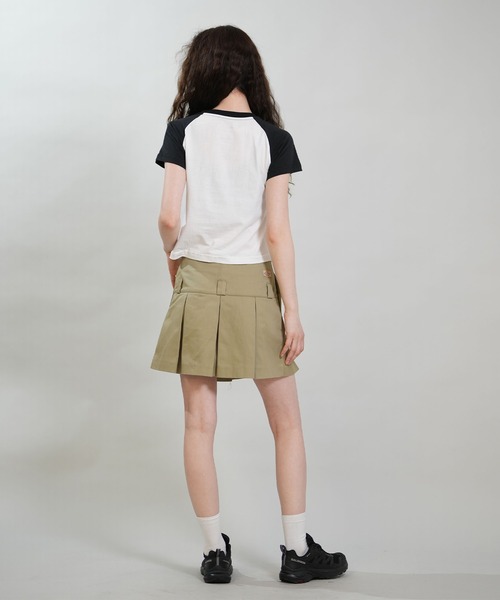 RVCA(ルーカ)の「RVCA/ルーカ クロップドTシャツ レディース ROAM RAGLAN CROPPED BABY BG043204(Tシャツ/カットソー・レディース・ホワイト×ブルー/ホワイト×ブラック・M/S)」の5枚目の写真