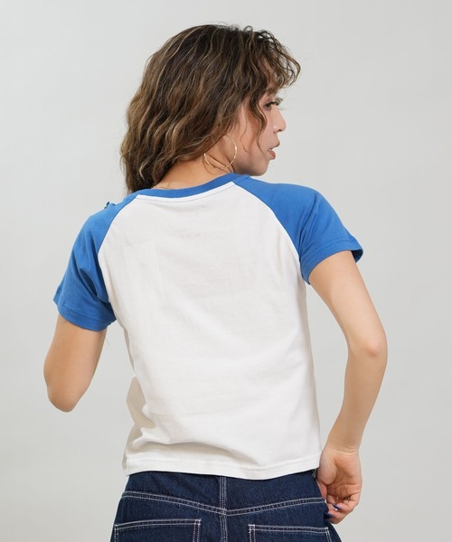 RVCA(ルーカ)の「RVCA/ルーカ クロップドTシャツ レディース ROAM RAGLAN CROPPED BABY BG043204(Tシャツ/カットソー・レディース・ホワイト×ブルー/ホワイト×ブラック・M/S)」の9枚目の写真