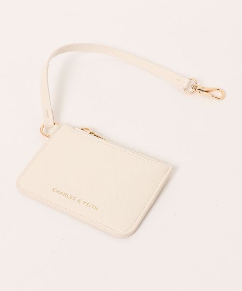 CHARLES & KEITH(チャールズ & キース)の「Duo ドゥオ キルティング チェーンバケットバッグ(ショルダーバッグ・レディース・クリーム/ブラック/ピンク系その他3・S)」の12枚目の写真