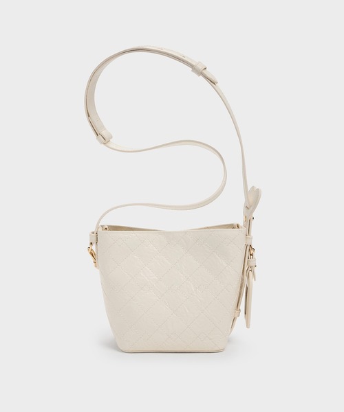 CHARLES & KEITH(チャールズ & キース)の「Duo ドゥオ キルティング チェーンバケットバッグ(ショルダーバッグ・レディース・クリーム/ブラック/ピンク系その他3・S)」の19枚目の写真