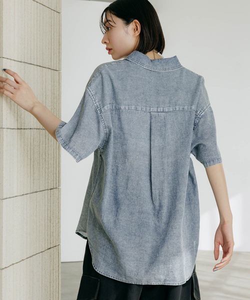 PAGEBOY（ページボーイ）の「シアーデニムショートスリーブシャツ（シャツ/ブラウス・レディース・ブラック系その他/ブルー系その他/インディゴブルー・FREE）」の14枚目の写真