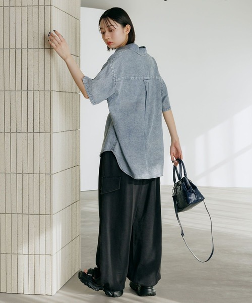 PAGEBOY（ページボーイ）の「シアーデニムショートスリーブシャツ（シャツ/ブラウス・レディース・ブラック系その他/ブルー系その他/インディゴブルー・FREE）」の22枚目の写真