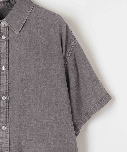 PAGEBOY（ページボーイ）の「シアーデニムショートスリーブシャツ（シャツ/ブラウス・レディース・ブラック系その他/ブルー系その他/インディゴブルー・FREE）」の6枚目の写真