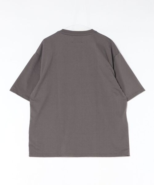 CORISCO(コリスコ)の「ピクニックアニマル柄TEE(M1)(Tシャツ/カットソー・メンズ・オートミール/チャコールグレー/ブラック/ホワイト・X-LARGE/LARGE/MEDIUM)」の5枚目の写真