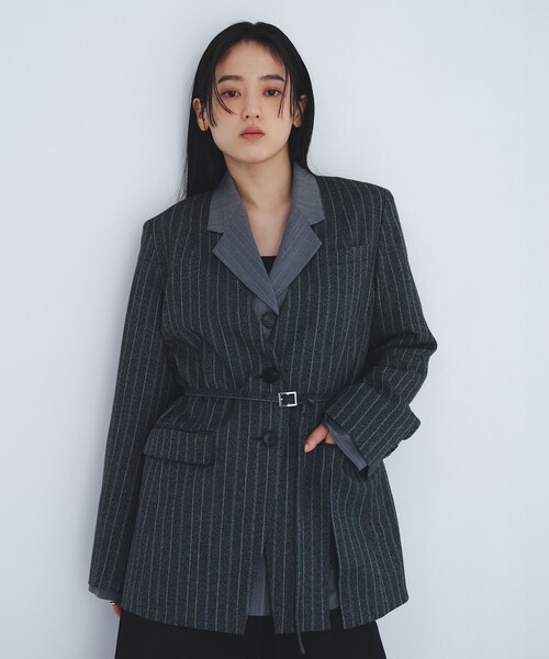 UNITED TOKYO（ユナイテッドトウキョウ）の「【新作】スタンドカラーテーラードジャケット｜オフィスカジュアル/オケージョン/春服（テーラードジャケット・レディース・ブラウン/マルチ・1/2）」の3枚目の写真