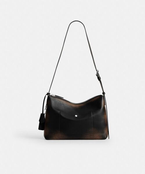 COACH(コーチ)の「モット メッセンジャー バッグ 33・ラブド レザー(メッセンジャーバッグ・メンズ・ブラック系その他・ONE)」の2枚目の写真