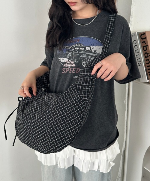 CLEA(クレア)の「ドロストリボンチェック柄ショルダーバッグ(ボディバッグ/ウエストポーチ・レディース・ブラック/グレー/ネイビー・FREE)」の9枚目の写真