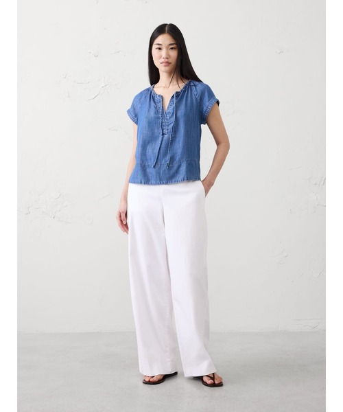 BANANA REPUBLIC FACTORY STORE(バナナリパブリック ファクトリーストア)の「BANANA REPUBLIC FACTORY STORE シャンブレー シャーリング ポップオーバー トップ(シャツ/ブラウス・レディース・インディゴブルー・XS/L/M/S)」の4枚目の写真