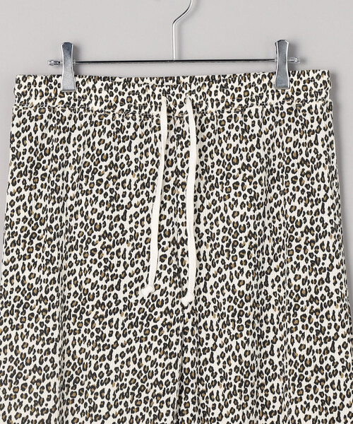 FREAK'S STORE（フリークスストア）の「FRUIT OF THE LOOM × FREAK'S STORE/フルーツオブザルーム 別注 無地Tシャツ レオパードパンツ ルームセット/パジャマセット（ルームウェア/パジャマ・レディース・グレー/オフホワイト・MEDIUM/SMALL）」の12枚目の写真