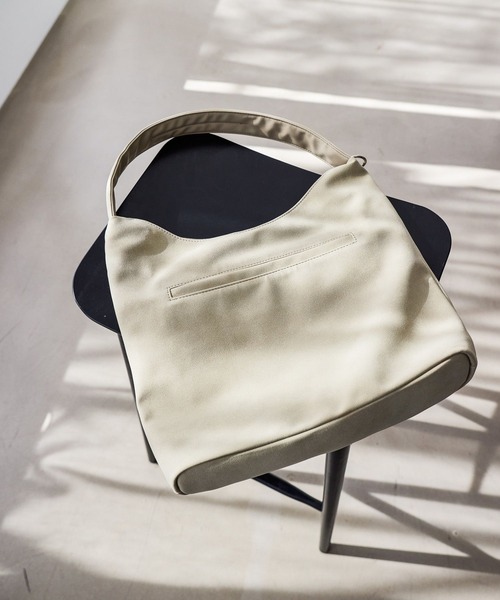 studio CLIP（スタディオクリップ）の「【軽量/2WAY】からだよろこぶトート&インショルダー（トートバッグ・レディース・グレー/ブラック/ベージュ・FREE）」の3枚目の写真