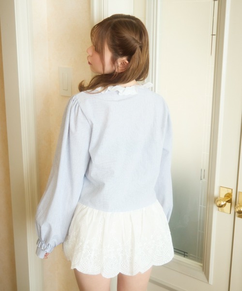 TITTY&CO.（ティティーアンドコー）の「レース切り替えブラウス（シャツ/ブラウス・レディース・ライトブルー/ホワイト/ブルー・FREE）」の16枚目の写真