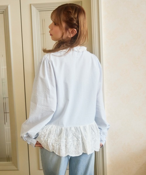 TITTY&CO.（ティティーアンドコー）の「レース切り替えブラウス（シャツ/ブラウス・レディース・ライトブルー/ホワイト/ブルー・FREE）」の10枚目の写真