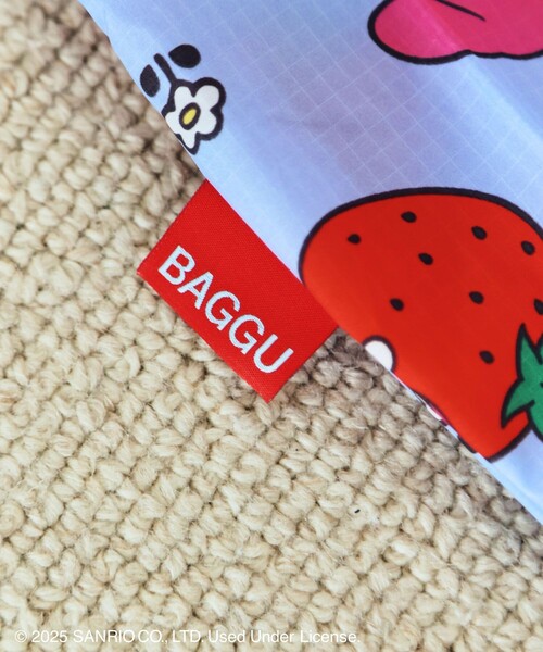 BAGGU（バグー）の「BAGGU/バグゥ STANDARD BAGGU SANRIO サンリオ ナイロン スタンダードバグゥ（トートバッグ・レディース・ブルー/ピンク/レッド/サックスブルー・ONE SIZE）」の14枚目の写真