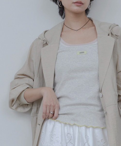Eimee Law(エイミーロウ)の「チュールトリミングタンク(タンクトップ・レディース・オートミール/オフホワイト/グレー/ライトイエロー/ブラック・FREE)」の4枚目の写真